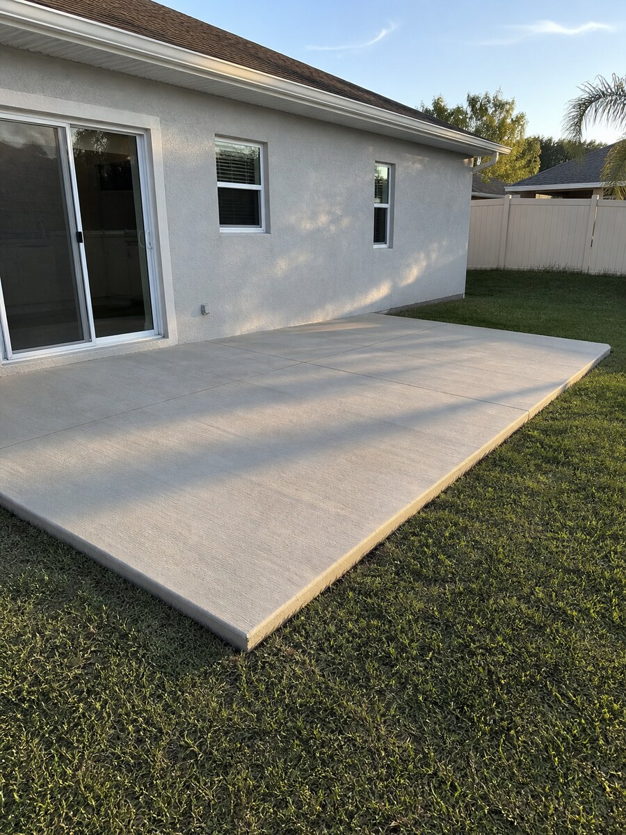 Finished concrete patio surface for a Jensen Beach outdoor area